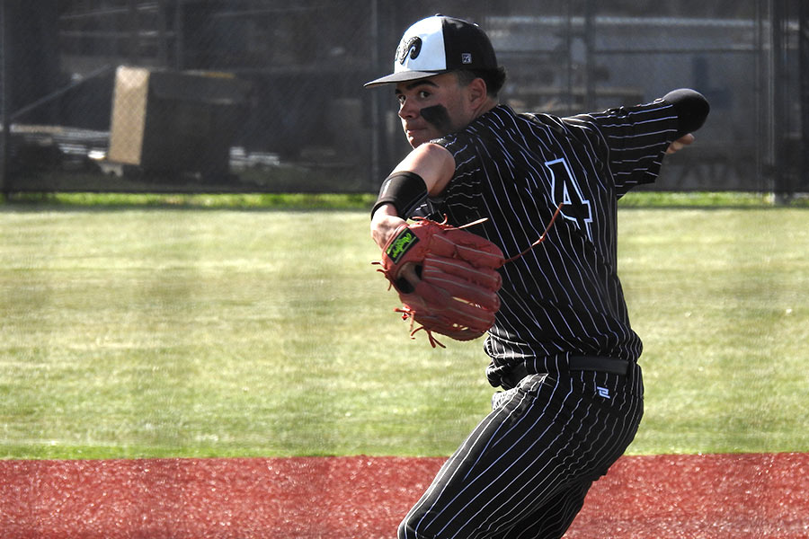Highland baseball Kai Jones