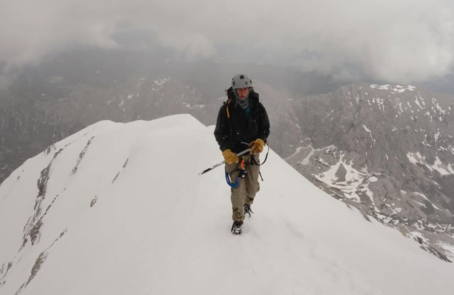 Scott Robins hiking in the Swiss Alps. | Instagarm