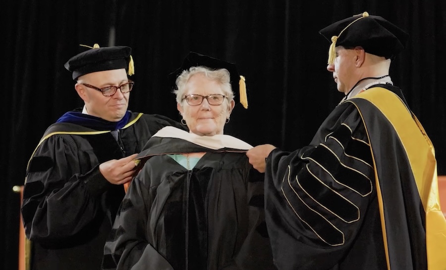 Dr Linda Clark