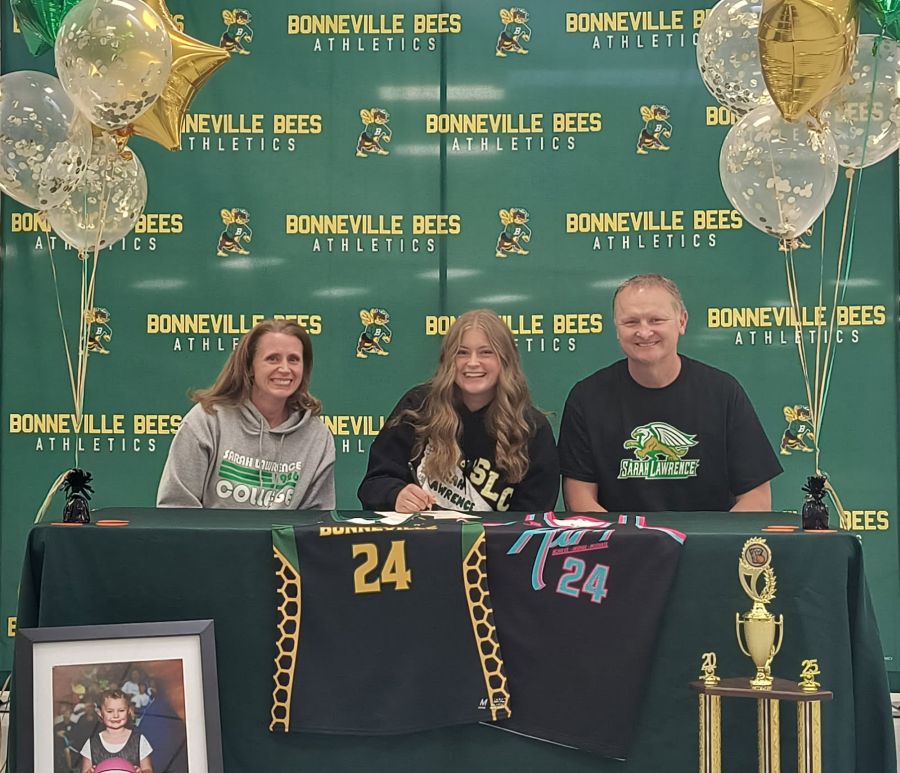 Bonneville basketball player Berkley Pope signs with Sarah Lawrence College in New York