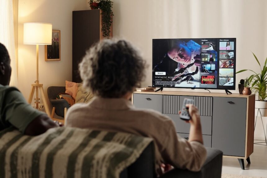 people watching tv together relaxing at home 2026 01 09 06 51 36 utc