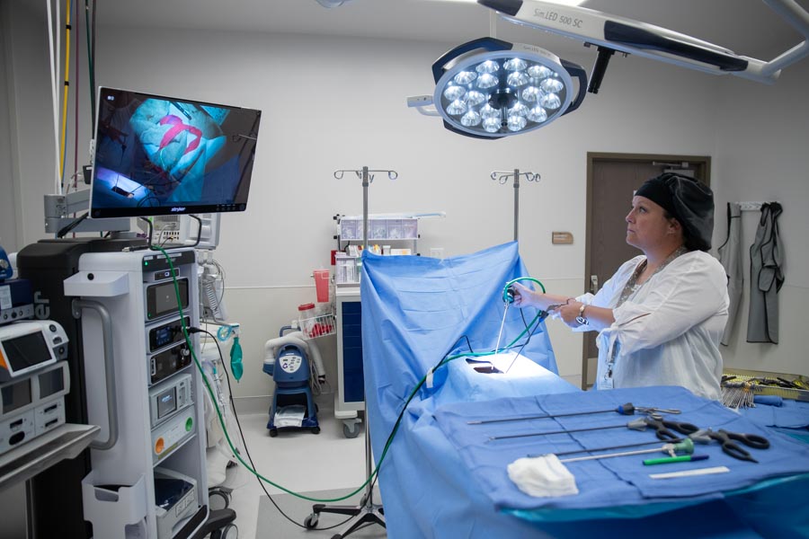 Doctors tout low-cost procedures, close-knit feel at new Idaho Falls surgery center