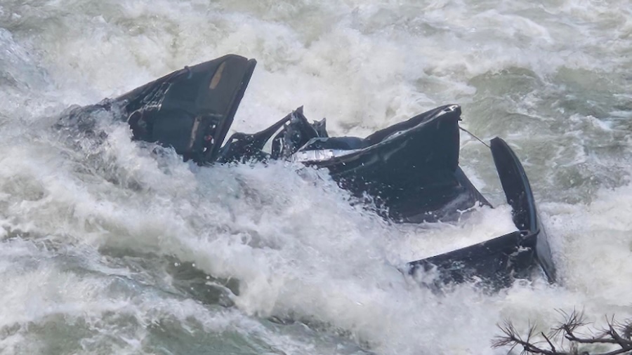Crews recover body of truck driver from Payette River crash