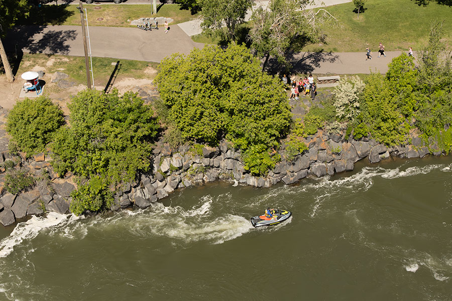 Murky waters hamper search for man who fell into Snake River as rescue operation enters second day