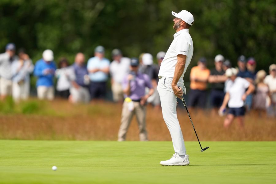 Dustin Johnson goes from 1 shot behind to scrambling to make the U.S. Open cut