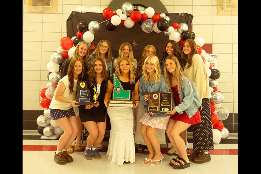 Highland softball state trophy