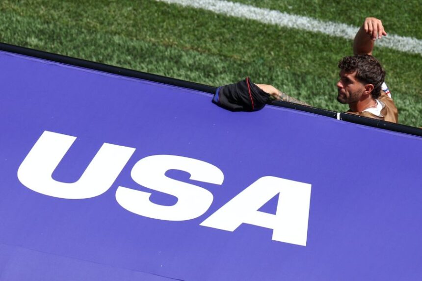 United States' Christian Pulisic (10) acknowledges fans during the World Cup Group D soccer match between the United States and Australia in Seattle, Friday, June 19, 2026. (AP Photo/Maddy Grassy)