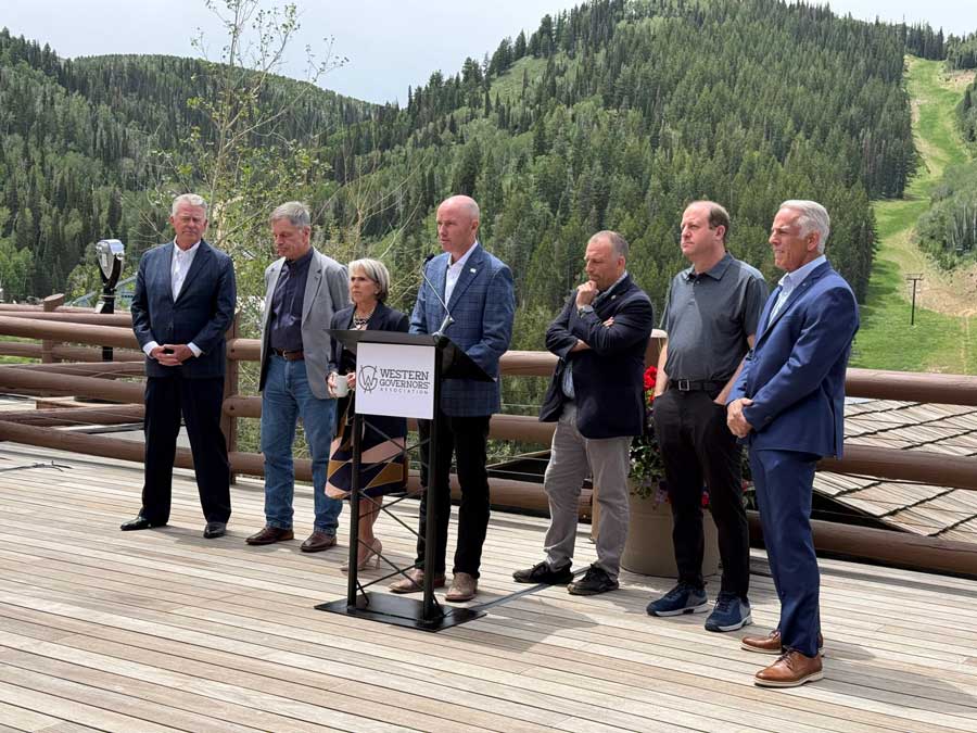 Western governors establish multi-state task force to update the region’s transmission lines