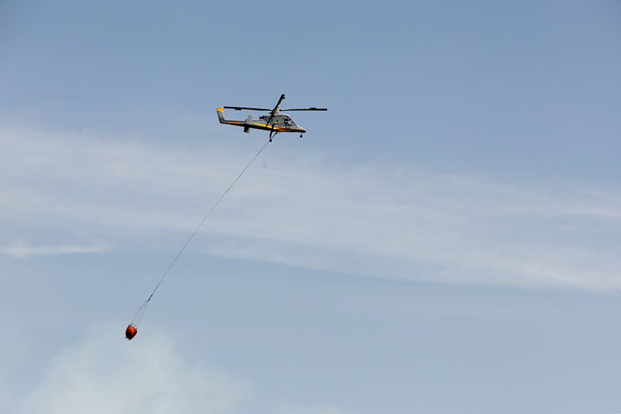 One of the many aircrafts aiding fire crews on the ground battling the Big Rock fire near Heise Hot Springs. | Daniel V. Ramirez, EastIdahoNews.com