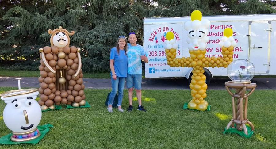 'Bigger, better and impossible to miss.' This business transforms balloons into spectacular pieces.