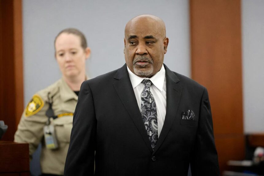 Duane Davis enters the courtroom during his murder trial over the 1996 killing of rapper Tupac Shakur, at Clark County District Court in Las Vegas on August 20.