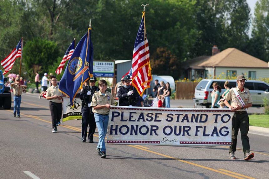 PARADE 10