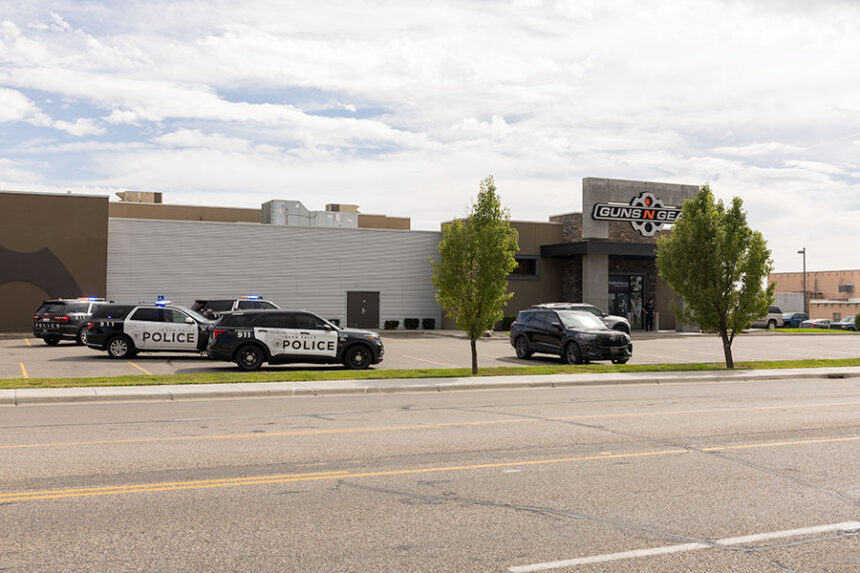 Multiple officers responded to an incident at Guns N Gear in Idaho Falls on Tuesday afteroon. | Daniel V. Ramirez, EastIdahoNews.com