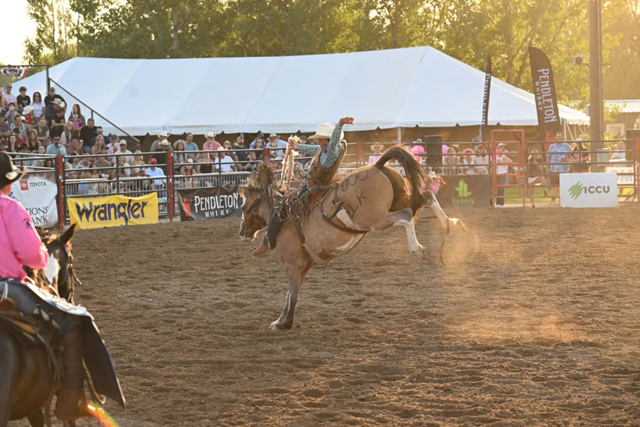 War Bonnett Round up 2026