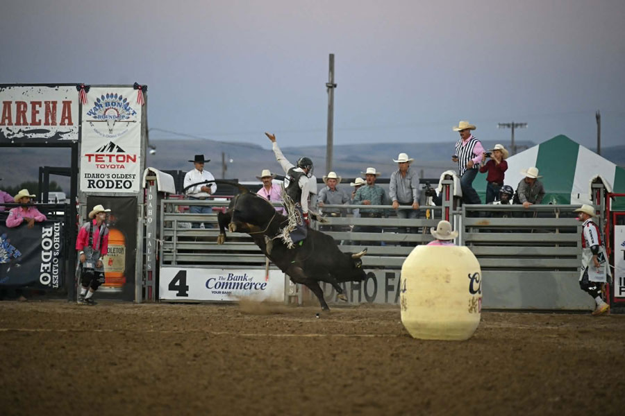 War Bonnett Round up 2026