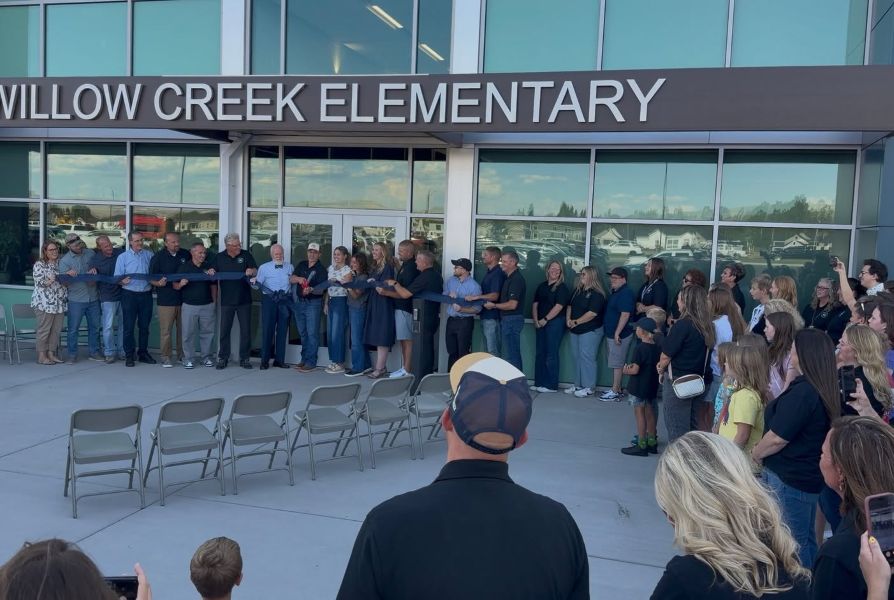 Willow Creek ribbon cutting