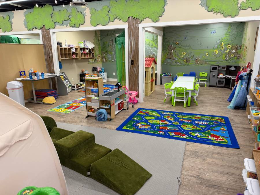 The Little Play Hut opens, offering childcare, preschool and Spanish lessons
