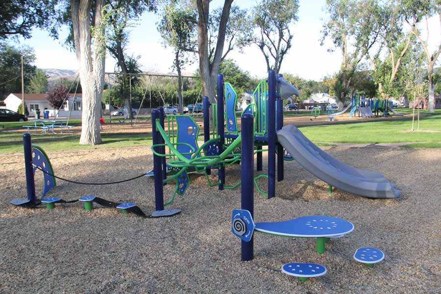 Alameda Park playset for younger kids