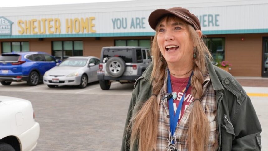 Interfaith Sanctuary executive director Jodi Peterson talks to Idaho News 6 about a man who previously stayed at Interfaith’s former emergency shelter in downtown Boise, overcame homelessness and addition, and then won the lottery. He donated $20,000 of his winnings to the shelter.