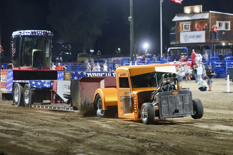 EISF tractor pull