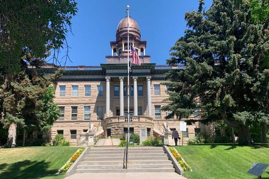 Judge orders immigration officials to release 24 people unlawfully detained in Montana