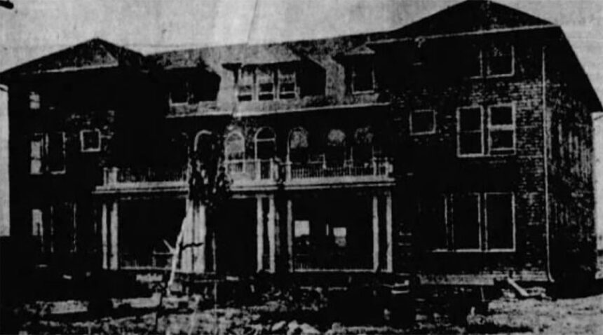 The magnificent $30,000 Hotel Remington, the pride of American Falls. Caption dated Sept. 14, 1907.