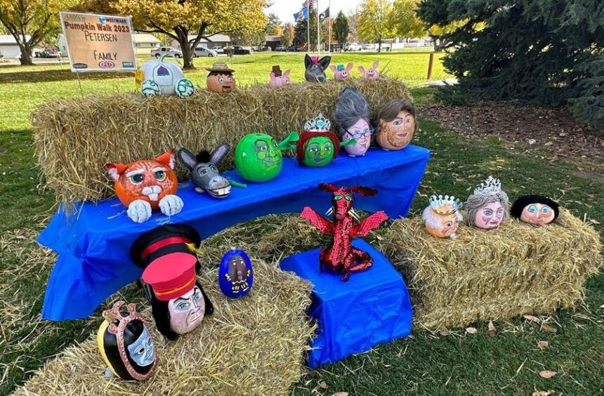Ammon pumpkin walk Shrek display