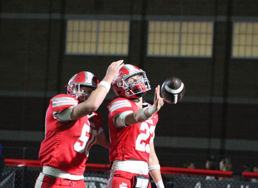 Madison's Jace Johnson celebrates a touchdown in the fourth quarter. | Allan Steele, EastIdahoSports.com.