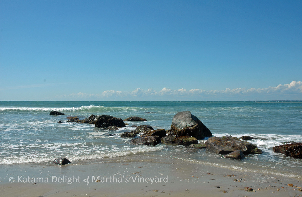 A walk: Moshup Beach and the Cliffs of Gay Head, Aquinnah, Martha's Vineyard