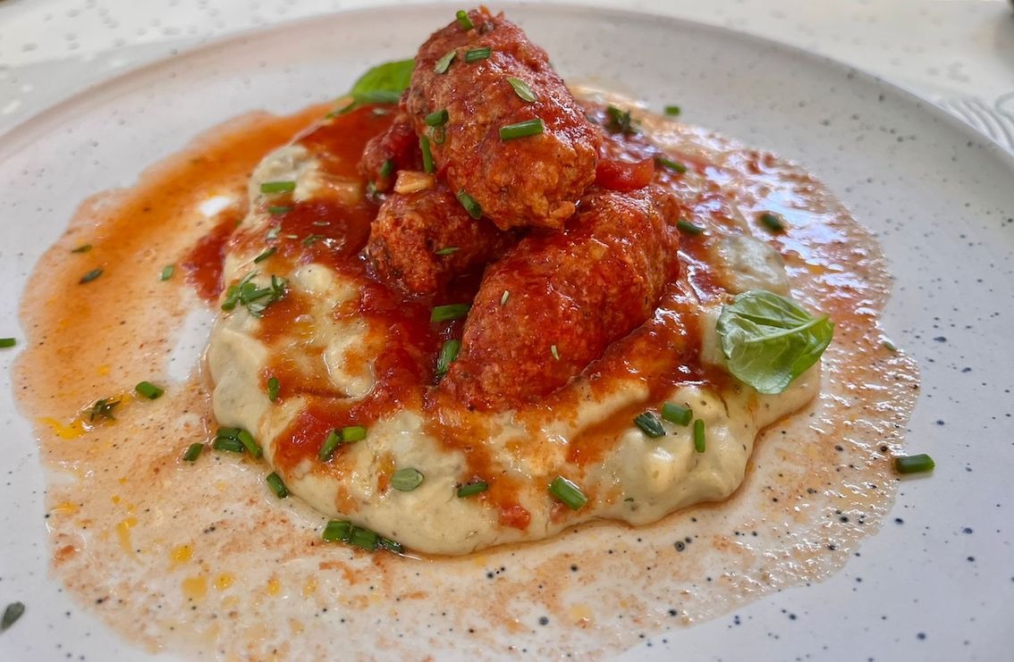 Best Places to Eat on Skiathos Island