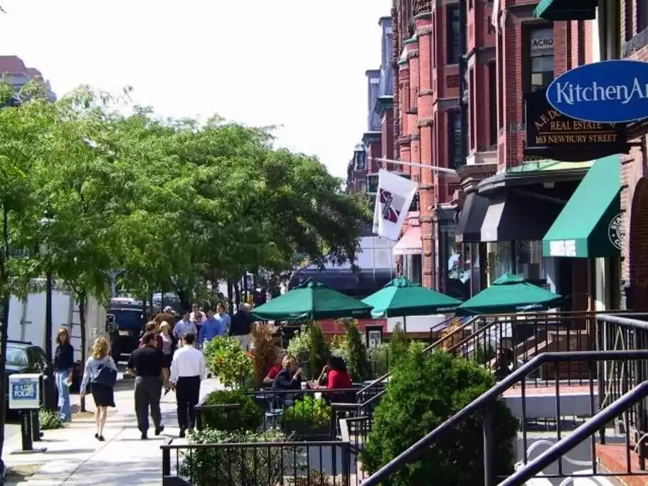 Newbury Street, Shopping, Galleries, restaurants. Newbury Street, Shopping, Galleries, restaurants. - *Penthouse Duplex* Close to center - Boston