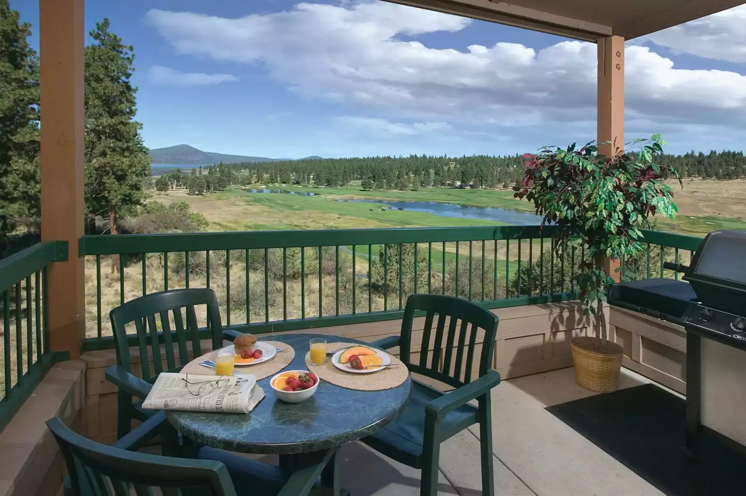 Balcony Balcony - Running Y Resort 3bdr - Klamath Falls
