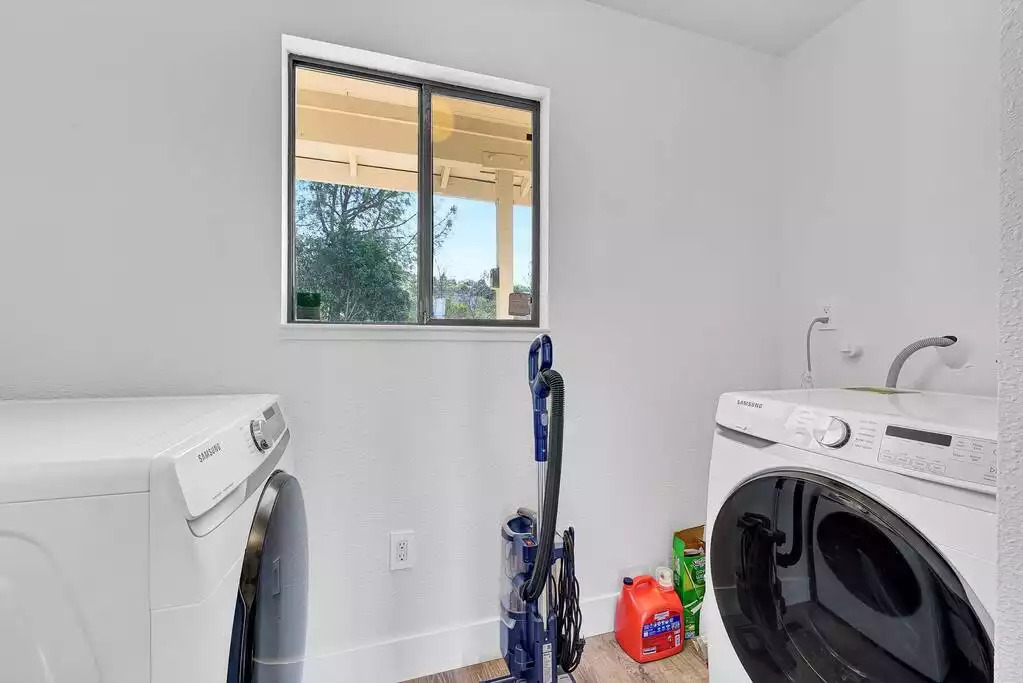 Washer and dryer in the utility room. Washer and dryer in the utility room. - NEW Unobstructed Lake/Mountain View home, movie rm - Kelseyville