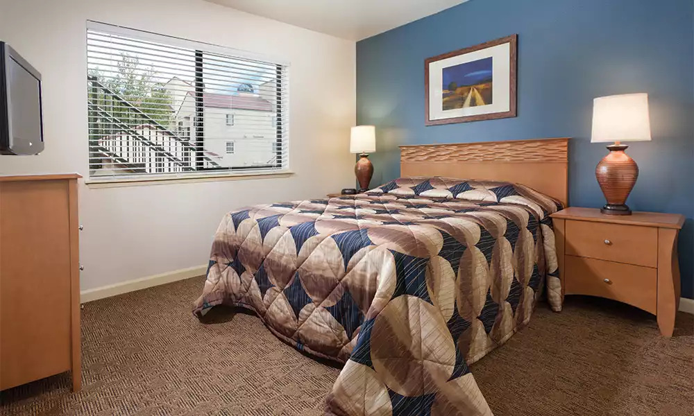 Master Bedroom Master Bedroom - Lake Chelan Shores 1bdr - Chelan