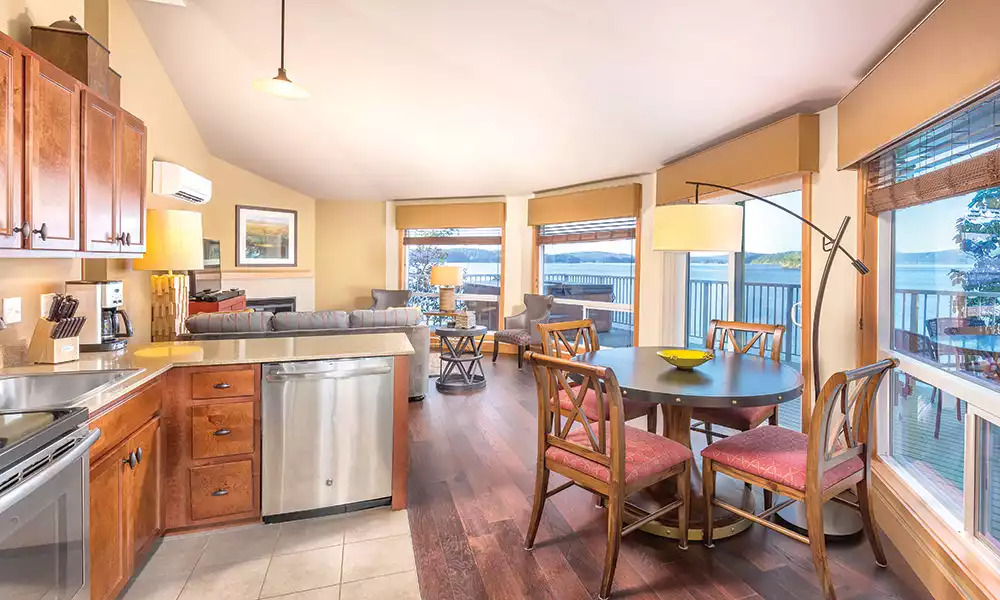 Kitchen & Living Area Kitchen & Living Area - Deer Harbor Resort 2bdr Presidential - Deer Harbor