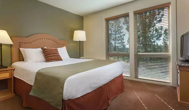 Master Bedroom Master Bedroom - Seventh Mountain Resort 1bdr Deluxe - Bend