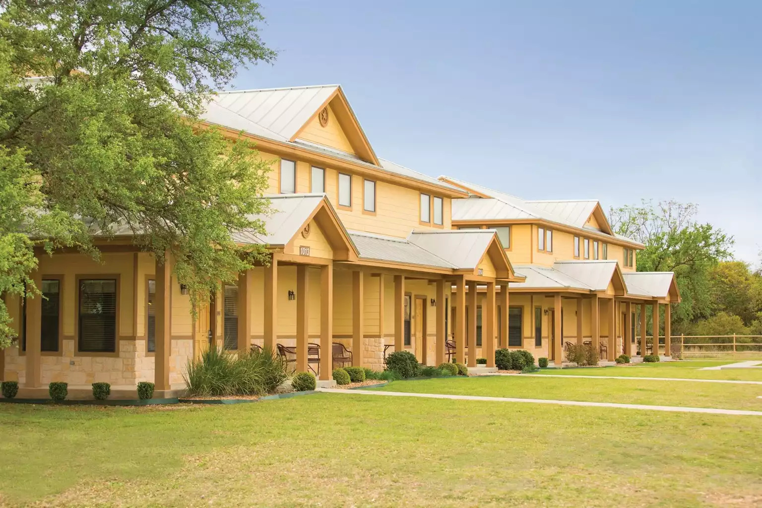 Exterior View Exterior View - New Braunfels Resort 2bdr Deluxe - New Braunfels