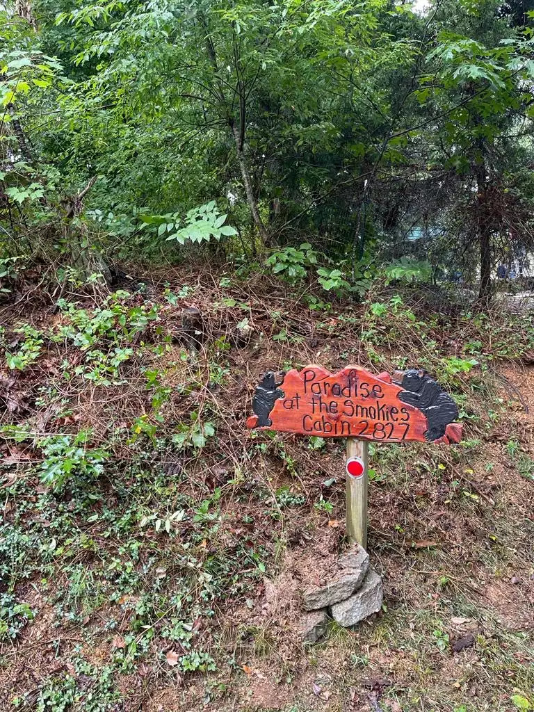 Paradise at the Smokies Cabin - Sevierville Paradise at the Smokies Cabin - Sevierville