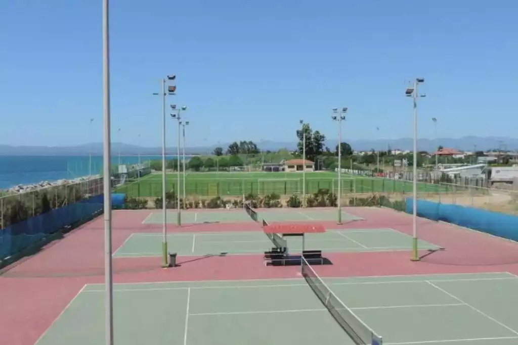 Tennis courts in Kalamata available. Just ask us! Tennis courts in Kalamata available. Just ask us! - Seafront Penthouse / LEO - Kalamata