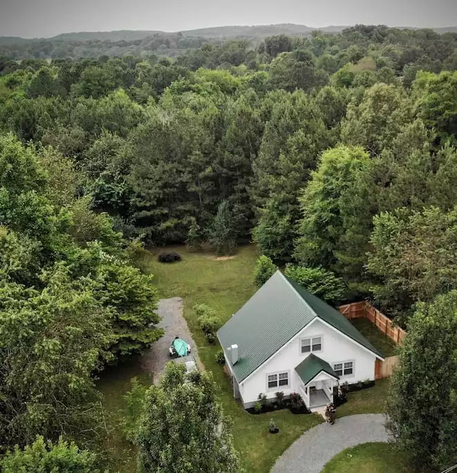 We hope you enjoy your stay as much as we do here at Lakehaven at Chickamauga. We hope you enjoy your stay as much as we do here at Lakehaven at Chickamauga. - Modern TN Farmhouse at Lake Chickamauga w/ WiFi - Decatur