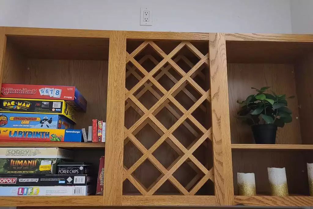 A variety of board games to keep the kids (and adults) occupied A variety of board games to keep the kids (and adults) occupied - NEW Unobstructed Lake/Mountain View home, movie rm - Kelseyville