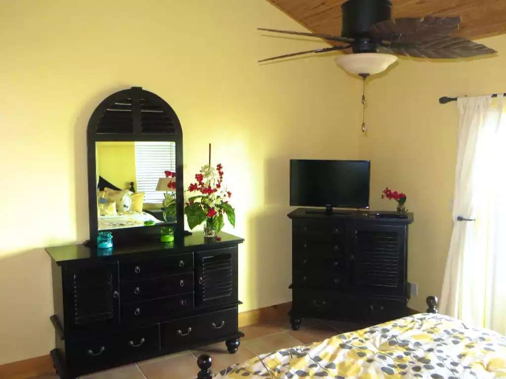 Seaside Bedroom #1 Seaside Bedroom #1 - Turtle View - Exuma