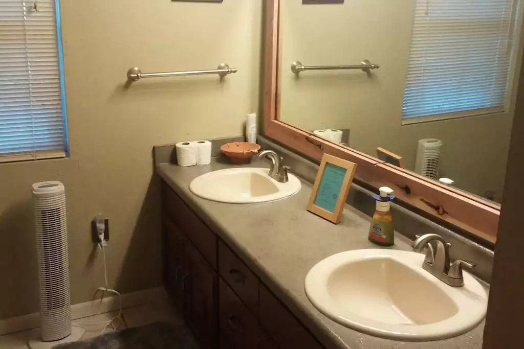 Constantino Farms Murphy Private Room/Shared Bath - Dublin Constantino Farms Murphy Private Room/Shared Bath - Dublin