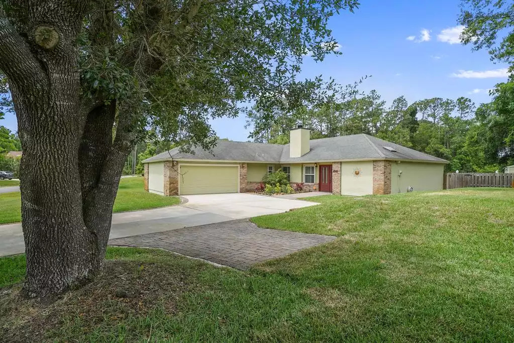 Front yard, driveway. Front yard, driveway. - Heated Saltwater Pool*Harry Potter*Fire Pit*BBQ*EV - St. Augustine