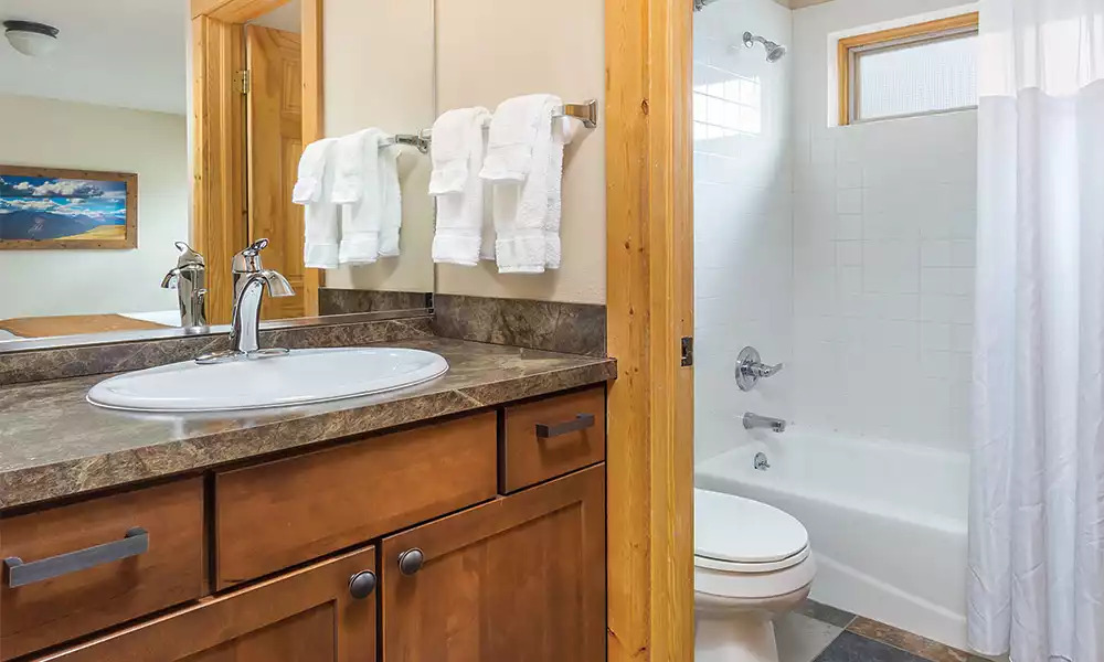 Bathroom Bathroom - Estes Park Resort 3bdr - Estes Park