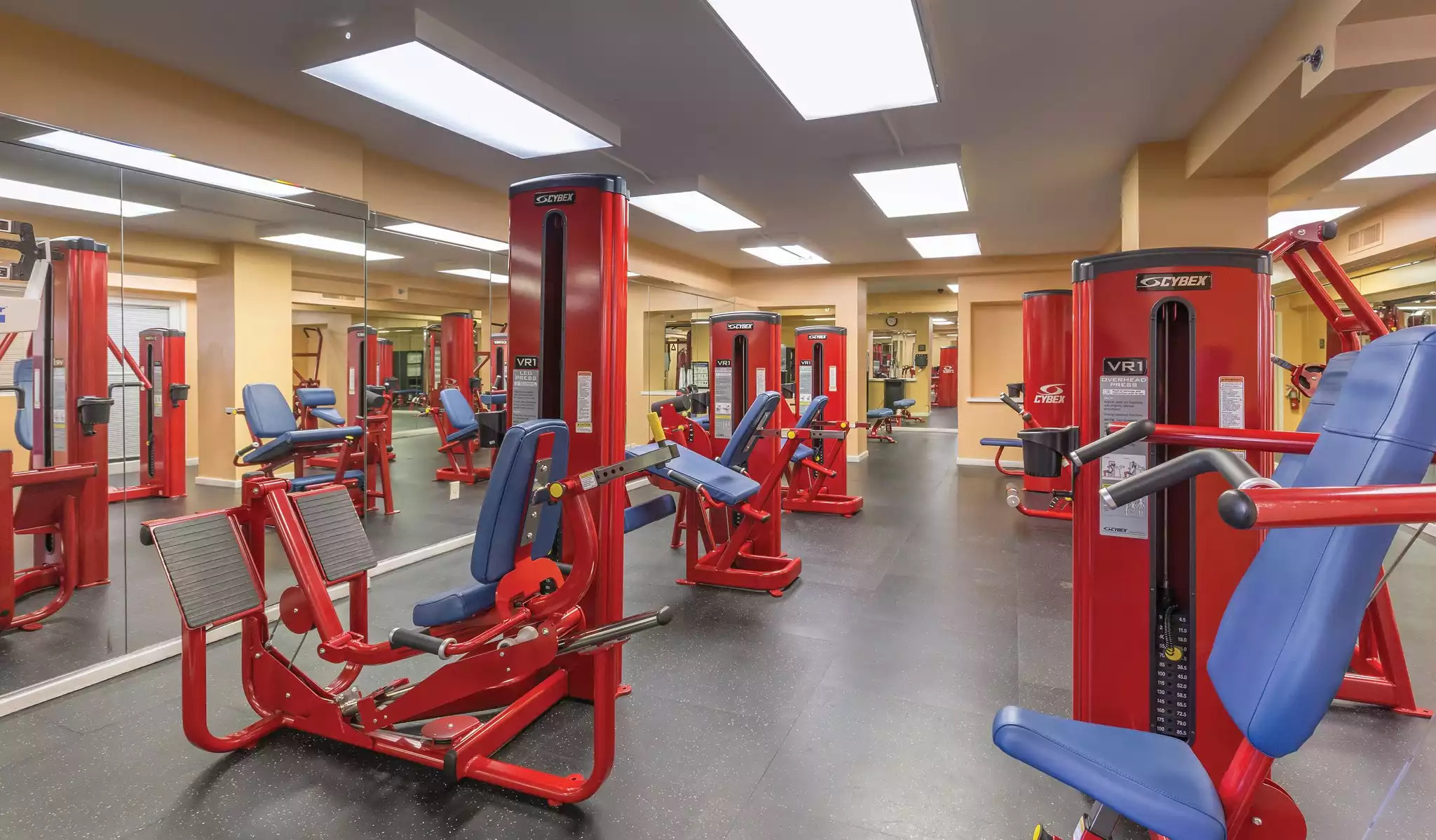 Indoor Gym Indoor Gym - Avenue Plaza Resort Studio - New Orleans
