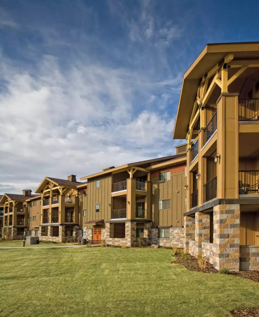 Exterior View Exterior View - West Yellowstone Resort 2bdr Twin - West Yellowstone