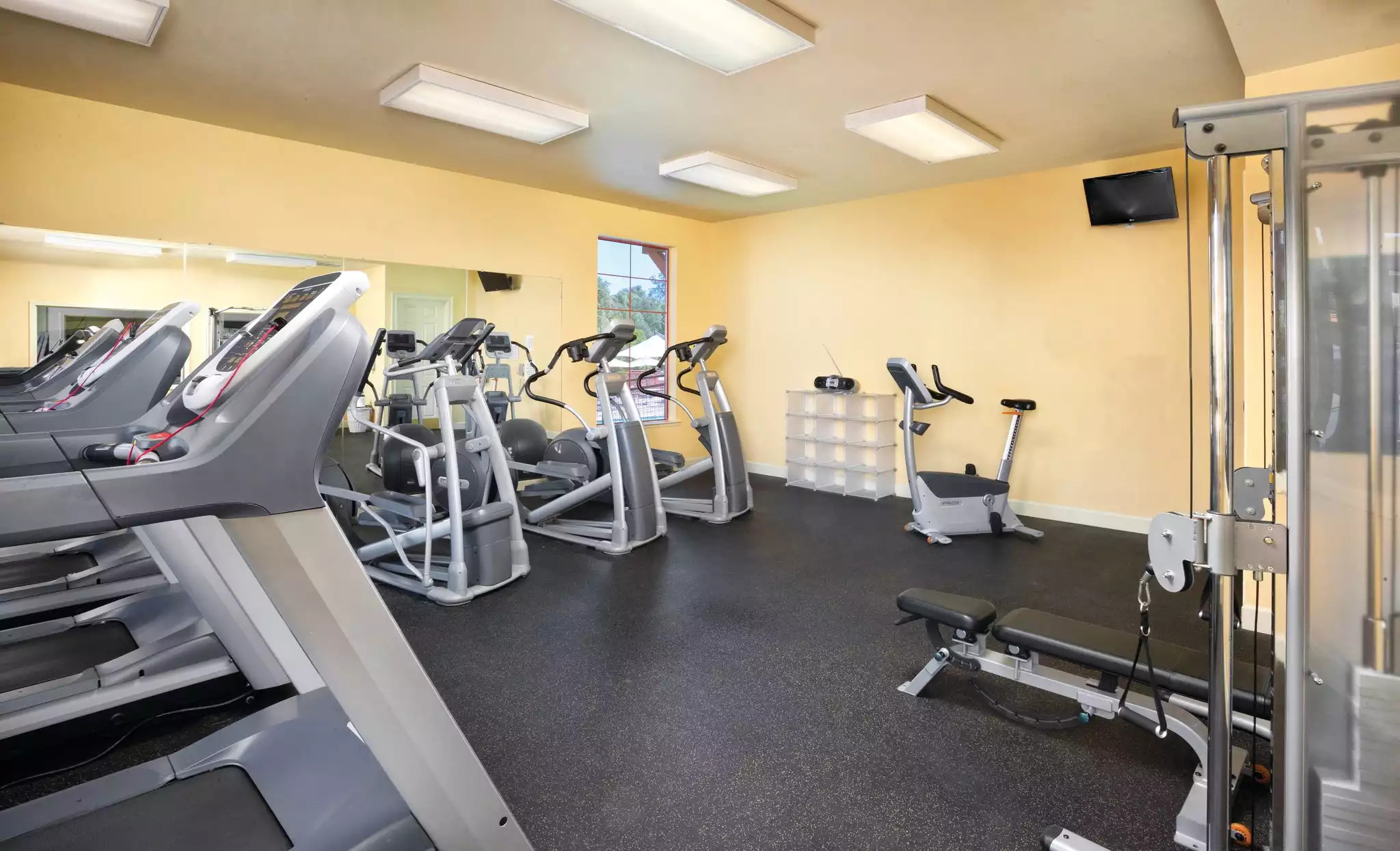 Indoor Gym Indoor Gym - Angels Camp Resort 3bdr - Angels Camp