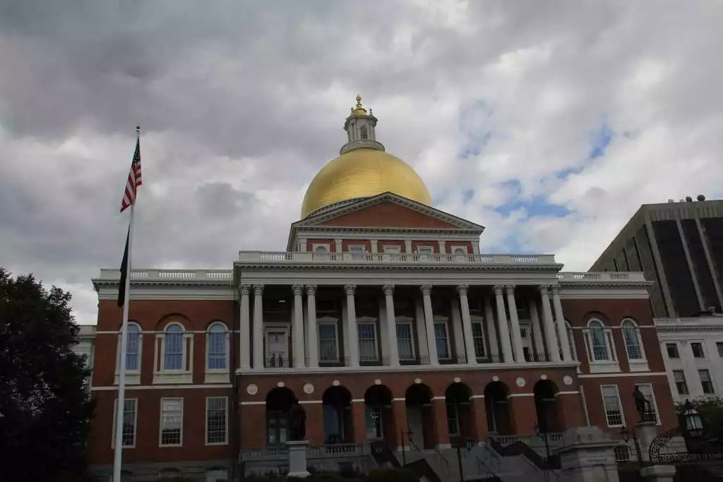 Massachusetts state House, Beacon Hill. Massachusetts state House, Beacon Hill. - Special! Modern City Triplex *Close to center - Boston