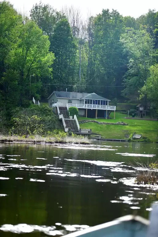 Legacy Lake House is a lakefront home on Acre Lpn, 40 acres of fun & fishing Legacy Lake House is a lakefront home on Acre Lpn, 40 acres of fun & fishing - Legacy Lake House - Kingsley